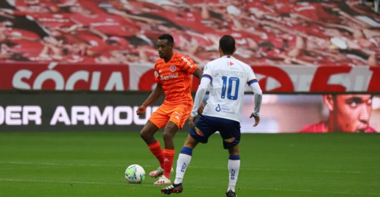 Inter só empata com o Bahia, mas mantém a liderança