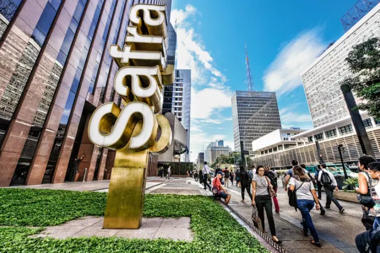 Banco Safra contrata mais de 320 pessoas para várias áreas