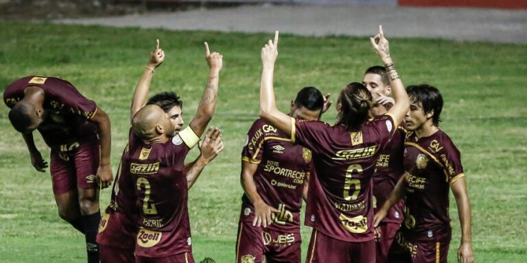 Jogando em casa, Sport bate o Corinthians por 1 a 0