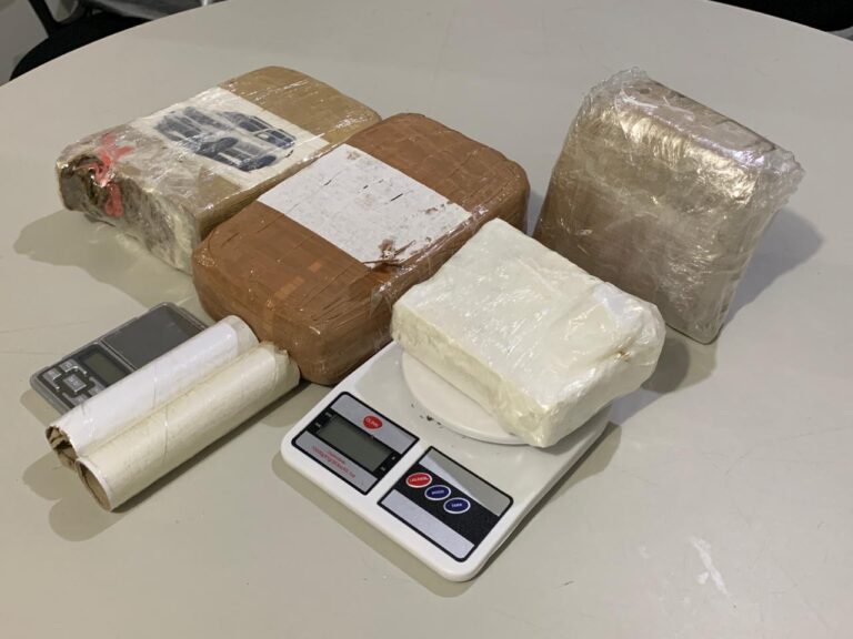 Cope prende homem com maconha ‘skunk’ e cocaína