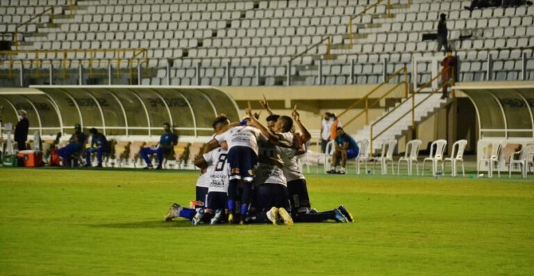 Confiança bate o Guarani e ganha posições na Série B do Brasileirão