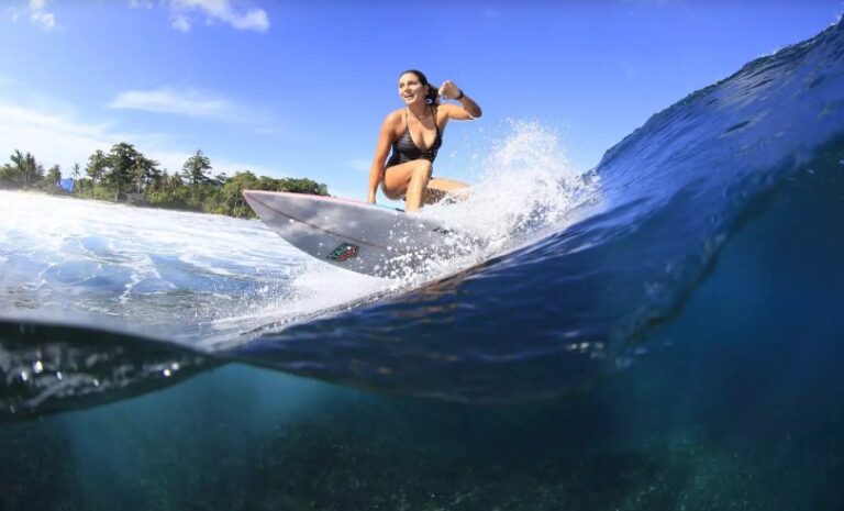 Maya Gabeira obtém novo recorde mundial para maior onda já surfada por uma mulher