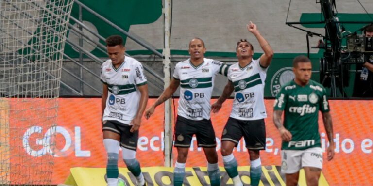 Coritiba bate o Palmeiras no Allianz Parque
