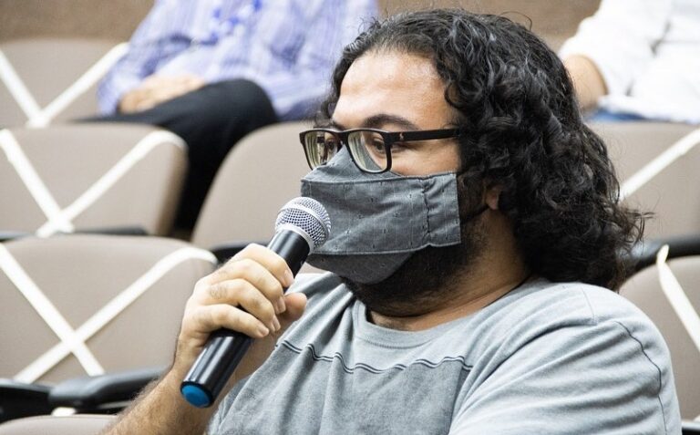 Sintrase vai acionar Justiça para barrar retomada das aulas presenciais na rede pública