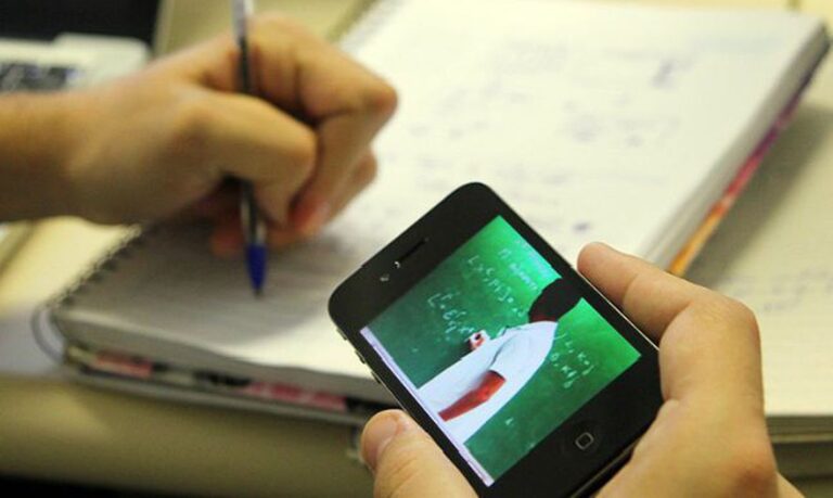 Capes oferece 300 mil vagas em cursos virtuais para professores