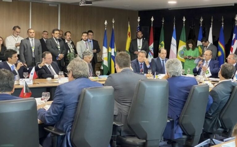 Governadores defendem ministro e chamam decisão de Bolsonaro de eleitoral