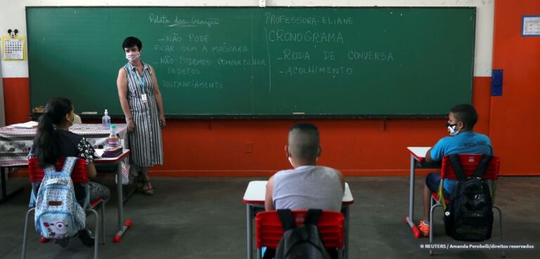 Rio de Janeiro define protocolo de volta às aulas