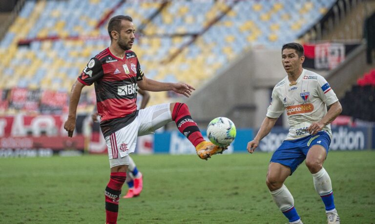 Flamengo quer vitória sobre o Fortaleza para encostar no líder