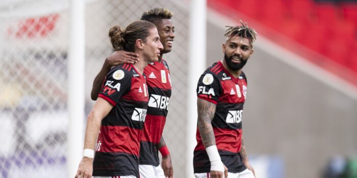 Com dois de Gabigol, Flamengo vence Santos por 4 a 1