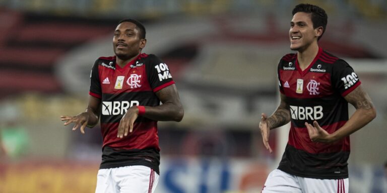 Em jogo eletrizante, Flamengo vence o Bahia