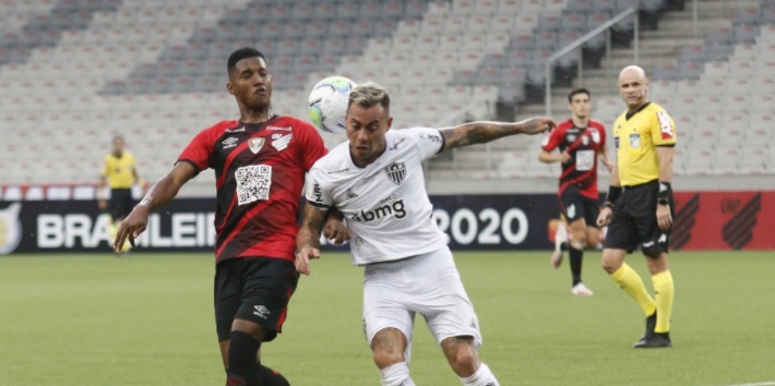 Atlético-MG bate Athlético-PR por 1 a 0