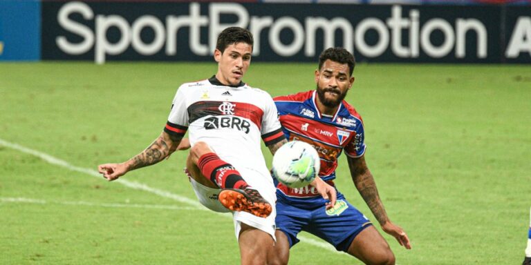 Fortaleza e Flamengo empatam sem gols na Arena Castelão