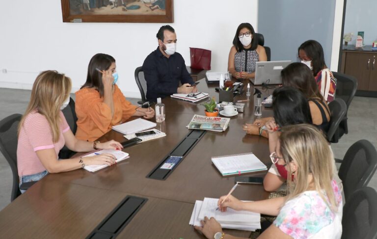 Saúde discute logística da imunização contra a covid-19