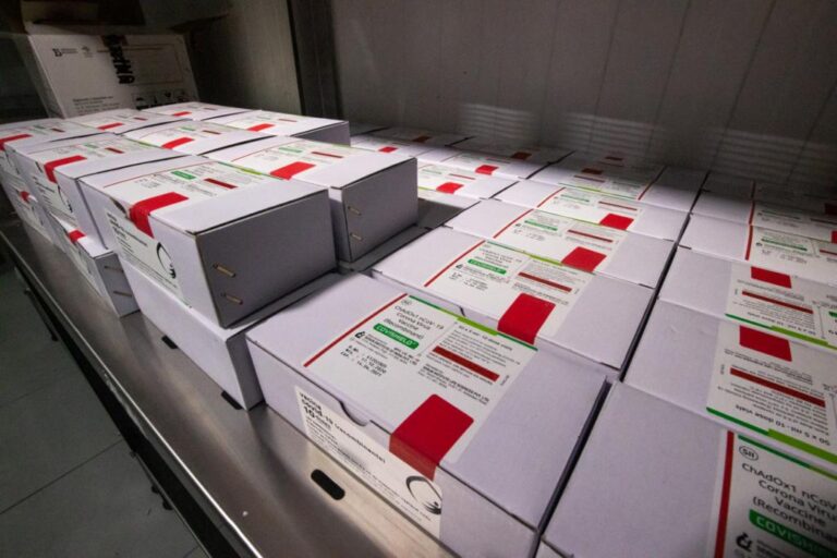 Sergipe recebe 19 mil doses da vacina da Oxford contra Covid-19
