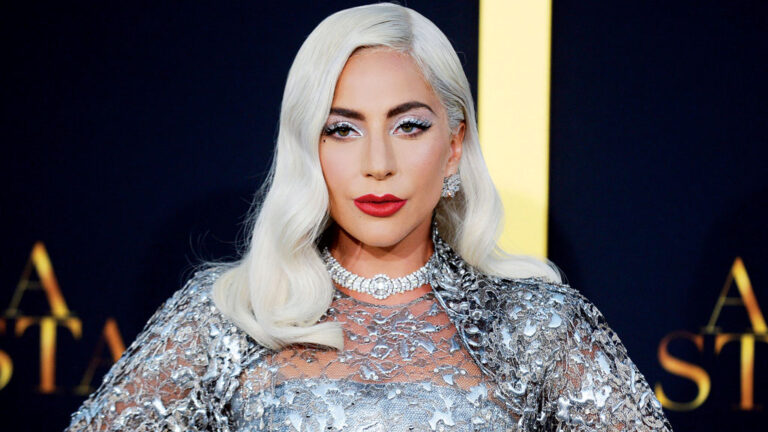 Lady Gaga diz que Trump ‘incita terrorismo’ e pede impeachment