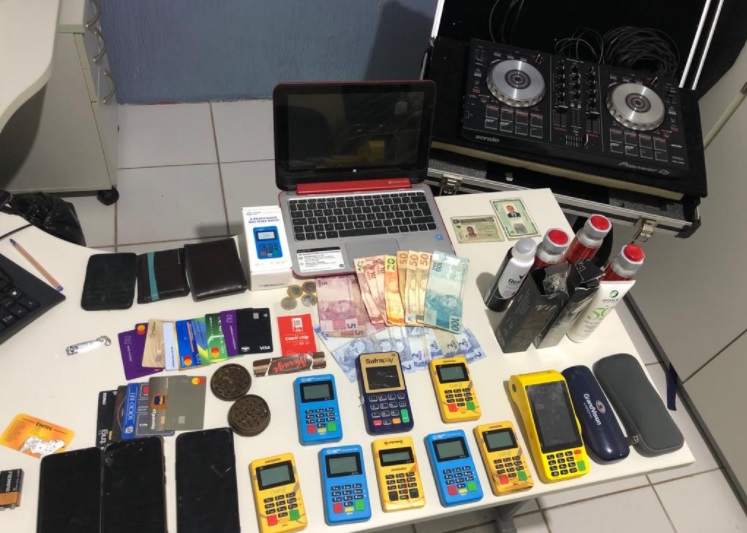 Três homens são presos suspeitos de aplicar golpes em Aracaju