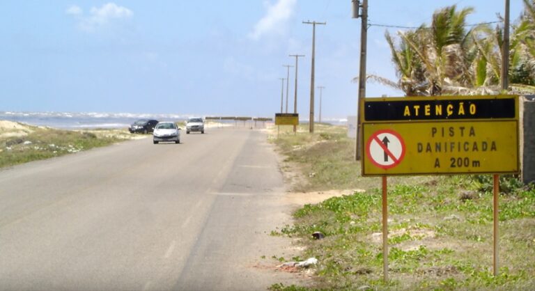 Governo determina que rodovia Inácio Barbosa será mão única aos domingos e feriados; medida desagrada moradores e banhistas  