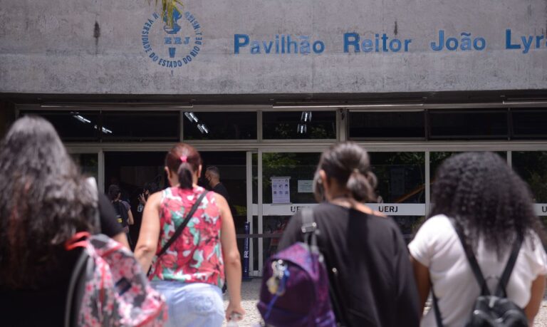 Mais de 3 milhões de candidatos faltam ao segundo domingo de Enem