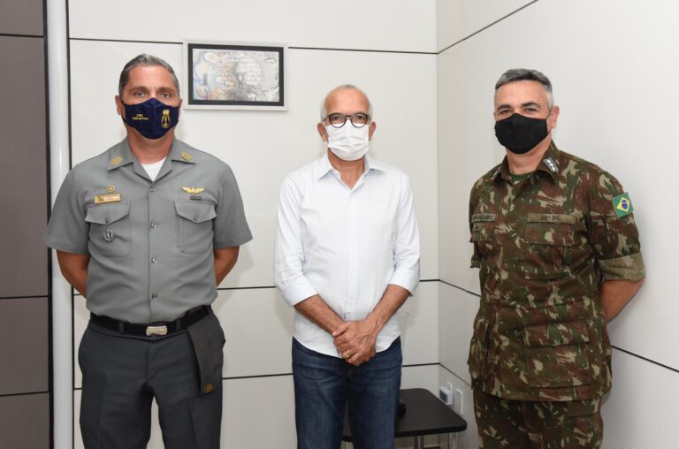 PMA inicia tratativas com Forças Armadas para apoio logístico na campanha de vacinação contra a covid-19
