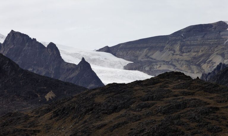 Geleira boliviana Tuni está desaparecendo, dizem cientistas