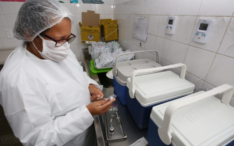 Prefeitura de Aracaju diz que logística assegura início imediato da vacinação contra covid-19
