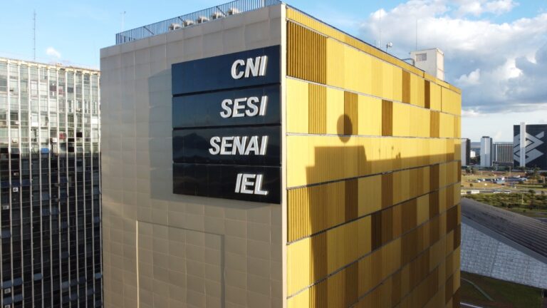 Para 71% da população, recuperação da economia só virá a partir de 2022, diz CNI
