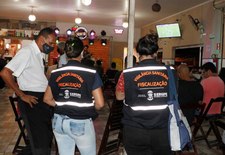 Força-tarefa de combate à Covid-19 fiscaliza estabelecimentos do Siqueira Campos
