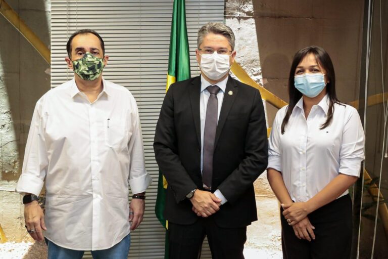 Alessandro Vieira assume liderança do Cidadania em dia simbólico para o Congresso