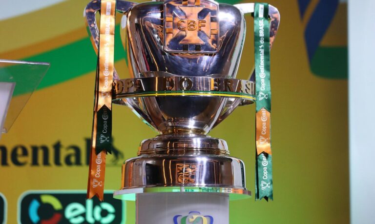 Atlético-GO e Corinthians se enfrentam pelas quartas de final da Copa do Brasil