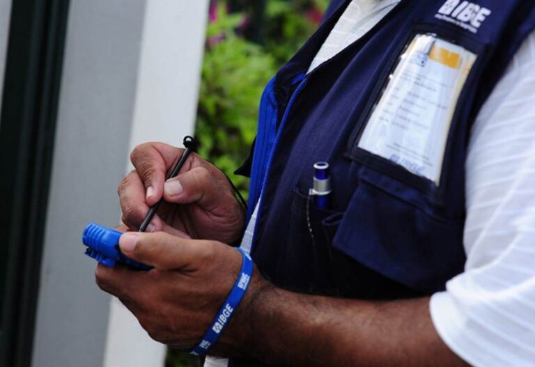 IBGE publica edital com mais de 200 mil vagas