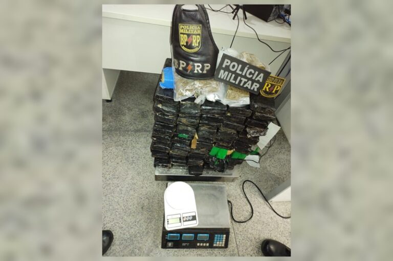Radiopatrulha prende homem e apreende 60 kg de maconha