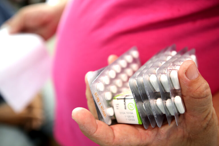 Procon compara preços de medicamentos para o consumidor