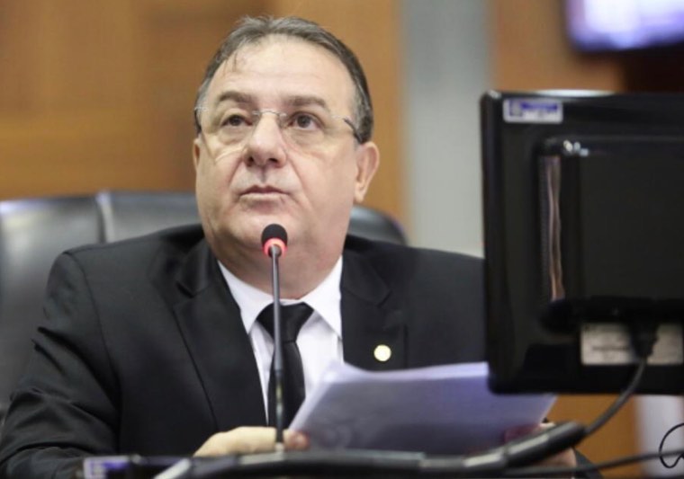 Deputado contrário à vacina morre de complicações de Covid neste sábado (13)
