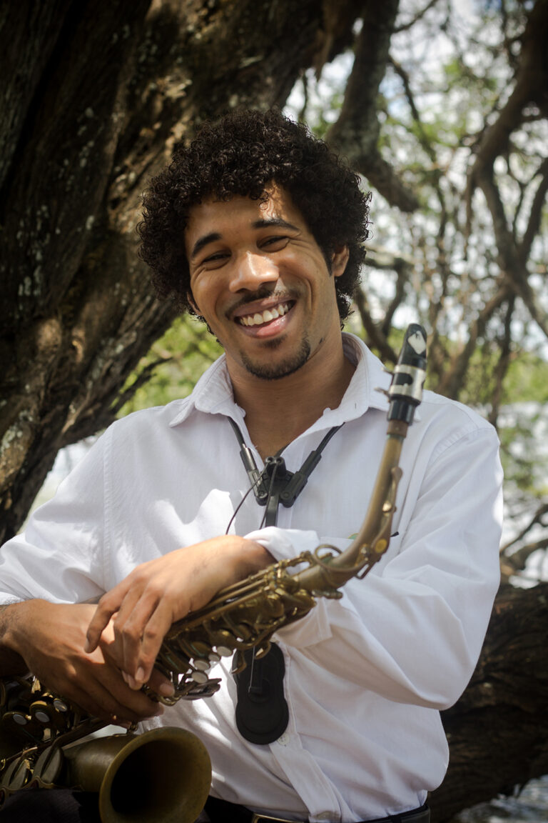 Cria da terra, Lucas Jamaica inicia produção de disco e livro