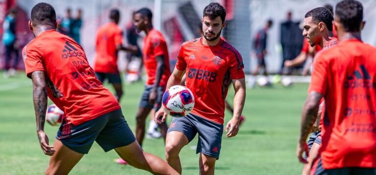Pelo Carioca, Flamengo recebe o Macaé no Maracanã, neste sábado