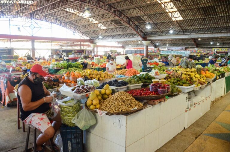 Feiras em Mercados Municipais só funcionarão até meio-dia hoje (28)