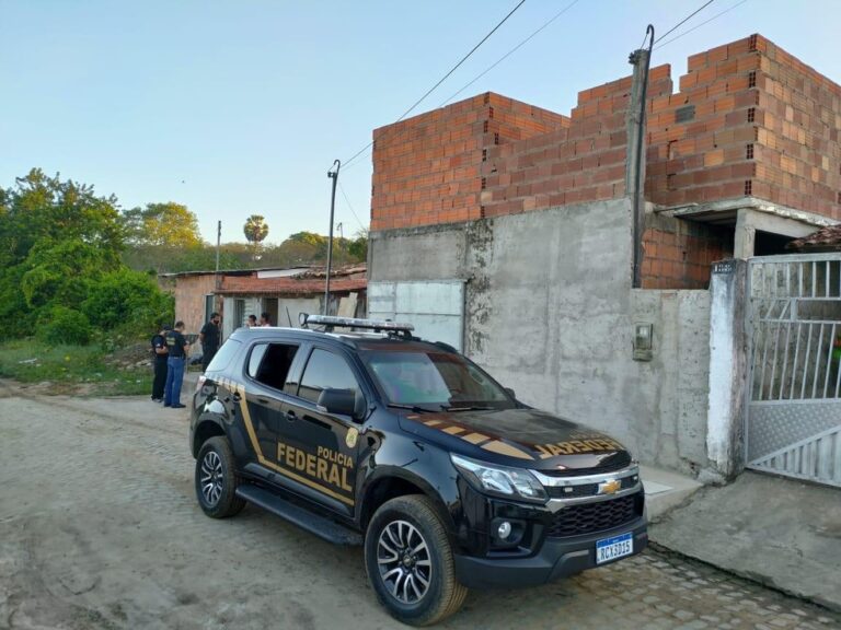 Polícia Federal deflagra operação contra fraude no auxílio emergencial