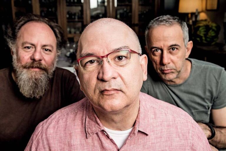 Paralamas do Sucesso lançam ‘clipe pandêmico’ de ‘Não Posso Mais’