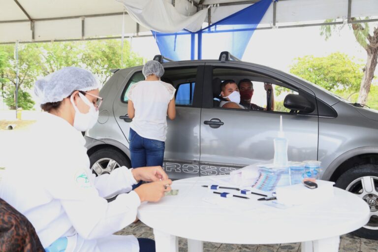 Aracaju supera marca de 100 mil pessoas vacinadas