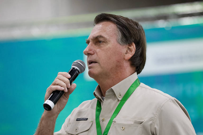‘Se precisar iremos às ruas’, diz Bolsonaro contra medidas de isolamento