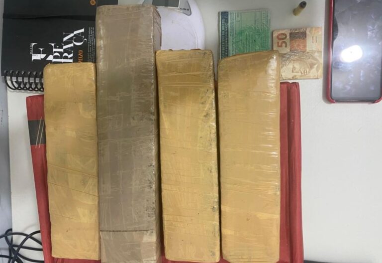 Mulher é presa por tráfico em operação da PM e PC