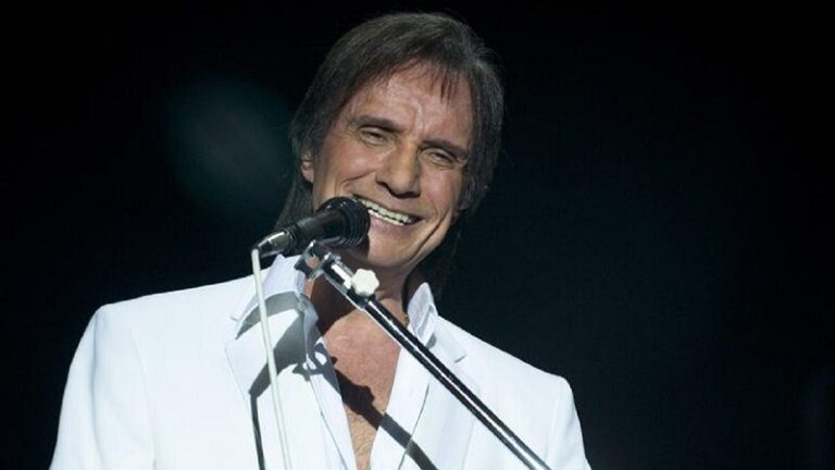 Roberto Carlos faz 80 anos e seu pedido é que a vacina contra a covid chegue a todos