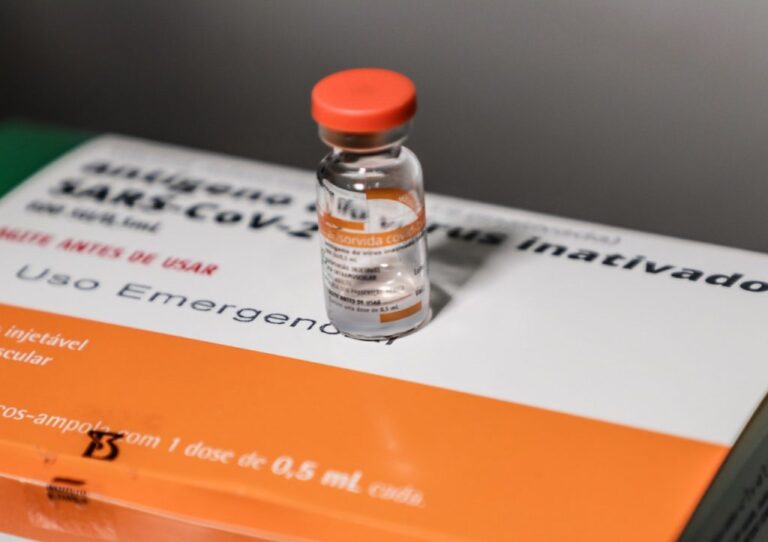 Sergipe recebeu mais de 3 mil novas doses da Coronavac