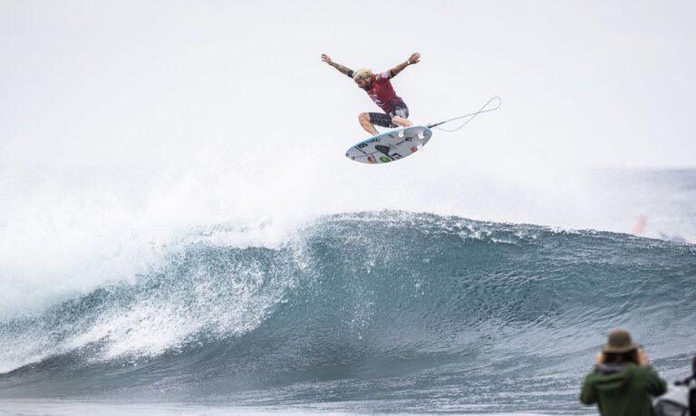 Surfe: Brasil garante presença na final em Rottnest Search