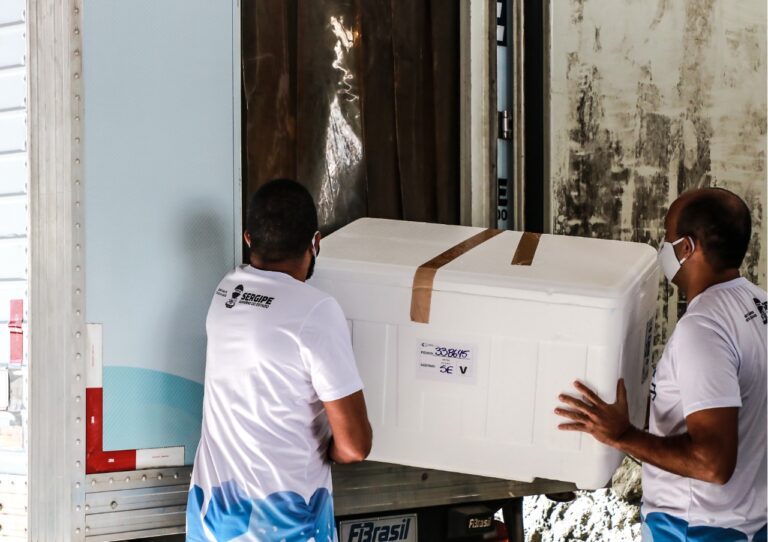 SES distribui vacinas para imunização das pessoas com comorbidades e deficiência