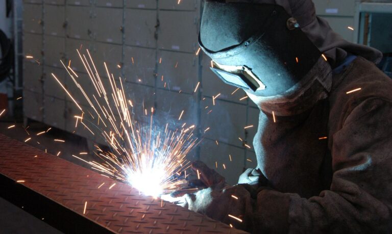Produção da indústria brasileira cai 1,8% de maio para junho