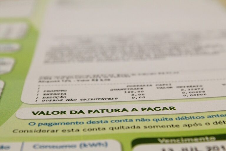 Conta de luz: confira 10 dicas para economizar energia elétrica