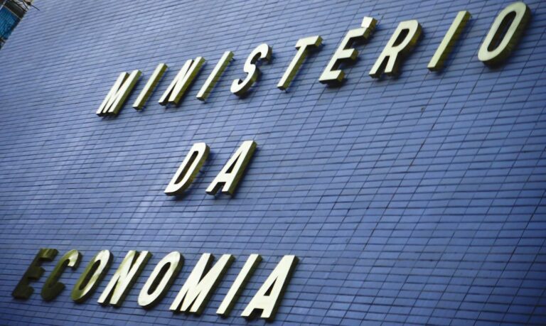 Ministério anuncia medidas para ampliar crédito e investimentos