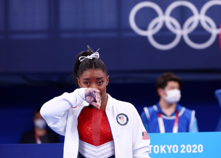 Simone Biles desiste da final individual geral nas Olimpíadas de Tóquio 2020