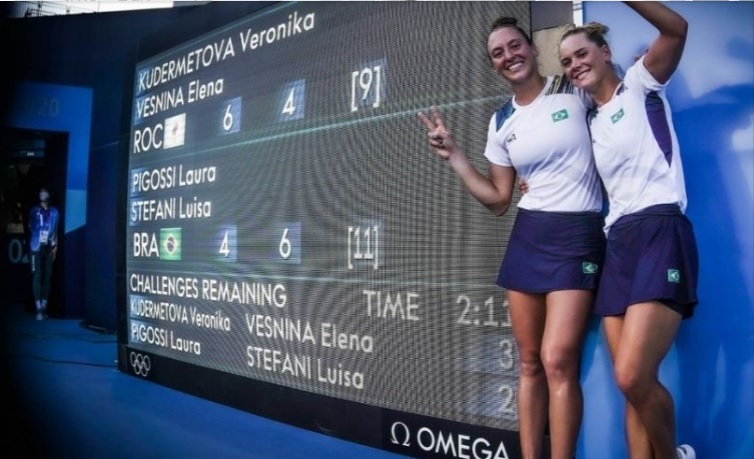 Luisa Stefani e Laura Pigossi superam favoritas e conquistam bronze histórico